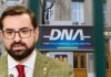 Adrian Chesnoiu ar fi cerut subiectele la un concurs de angajare pentru o cunoștință a lui „nea Petrică” Daea. „Ăştia-s dobitoci ! Dacă le dai alea…ia zece! Nu vreau zecele”