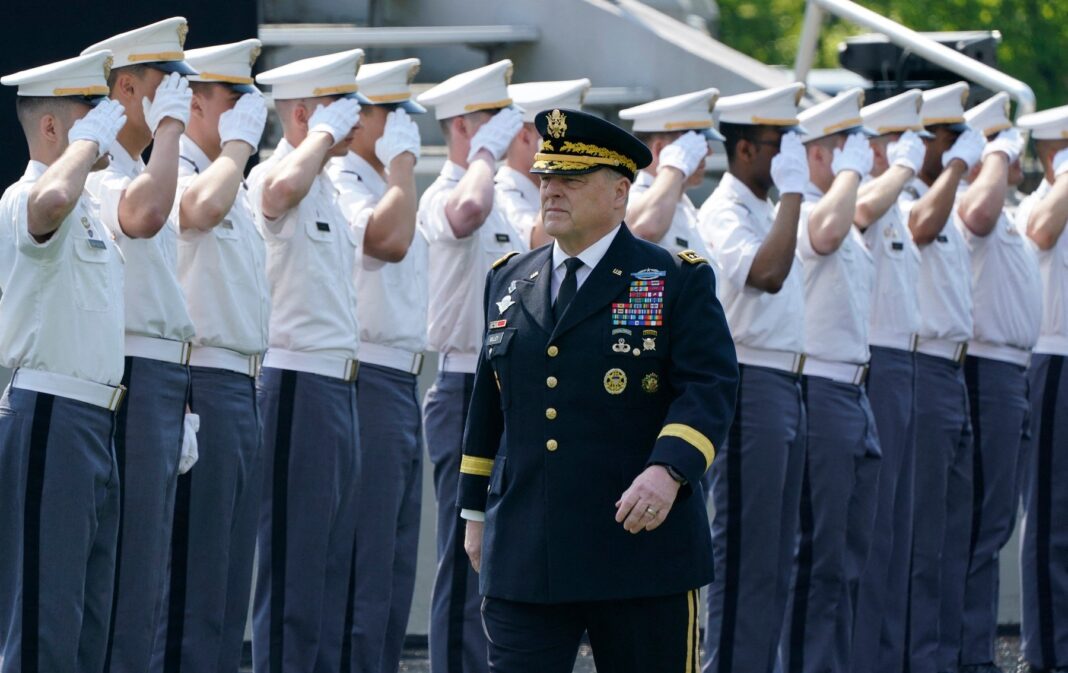 image-2022-08-26-25754256-0-generalul-mark-milley-seful-statului-major-american-vizita-academia-west-point