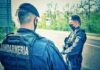 Un adolescent de 15 ani din Arad este cercetat de polițiști după ce a spart geamurile a patru autoturisme, folosind o șurubellniță