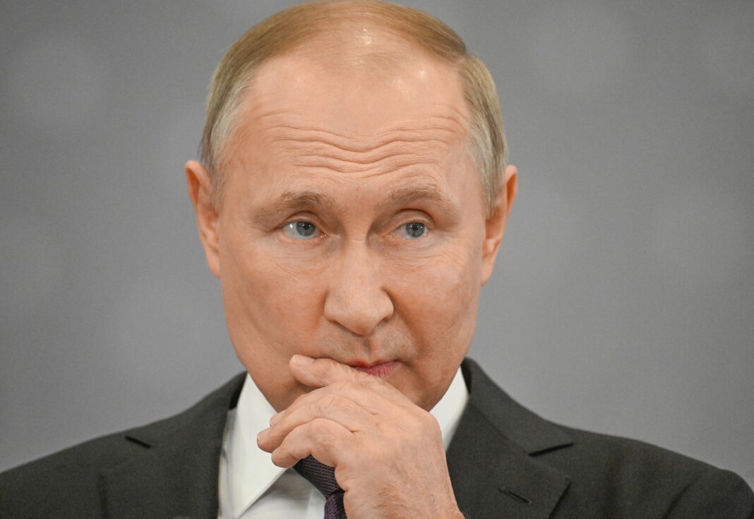 image-2022-10-17-25849403-0-vladimir-putin
