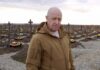 Peste 200 de morminte cu coroane funerare având însemnele Wagner au fost descoperite într-un cimitir din Siberia