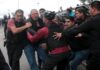 Ministrul însărcinat cu securitatea provinciei Buenos Aires a fost atacat violent, luni, de şoferii de autobuz furioşi din cauza morţii unuia dintre colegii lor, care a fost împuşcat de doi pasageri
