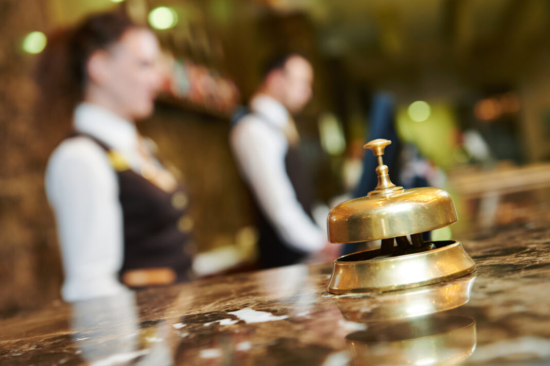 image-2023-04-4-26184736-0-receptie-hotel