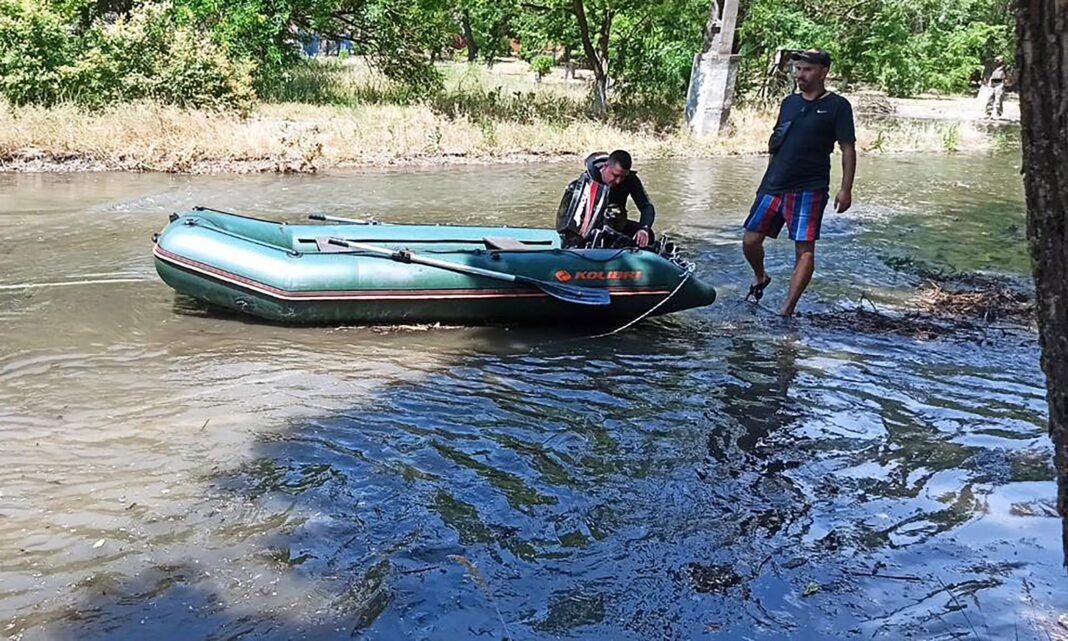 image-2023-06-7-26316628-0-evacuari-herson-din-cauza-inundatiilor-dupa-aruncarea-aer-barajului-nova-kakhova