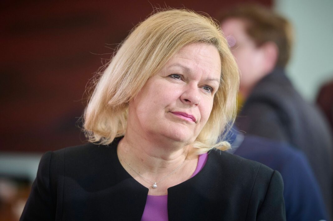 Berlin, Sitzung des Bundeskabinetts Nancy Faeser (Bundesministerin des Innern und fĂĽr Heimat, SPD) im Rahmen der Sitzung