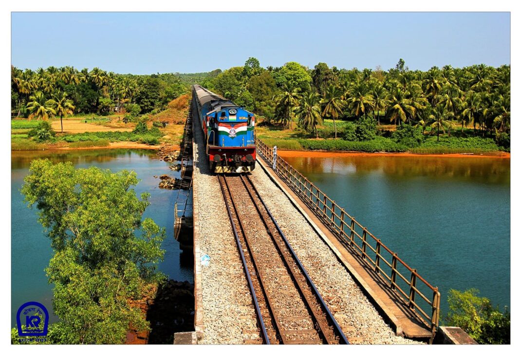 image-2019-11-22-23507344-0-tren-indian
