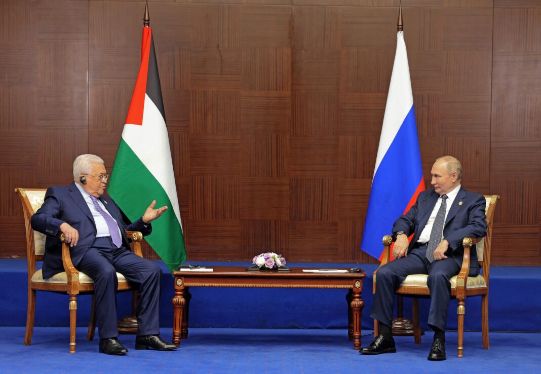 image-2022-10-13-25844406-0-mahmoud-abbas-vladimir-putin