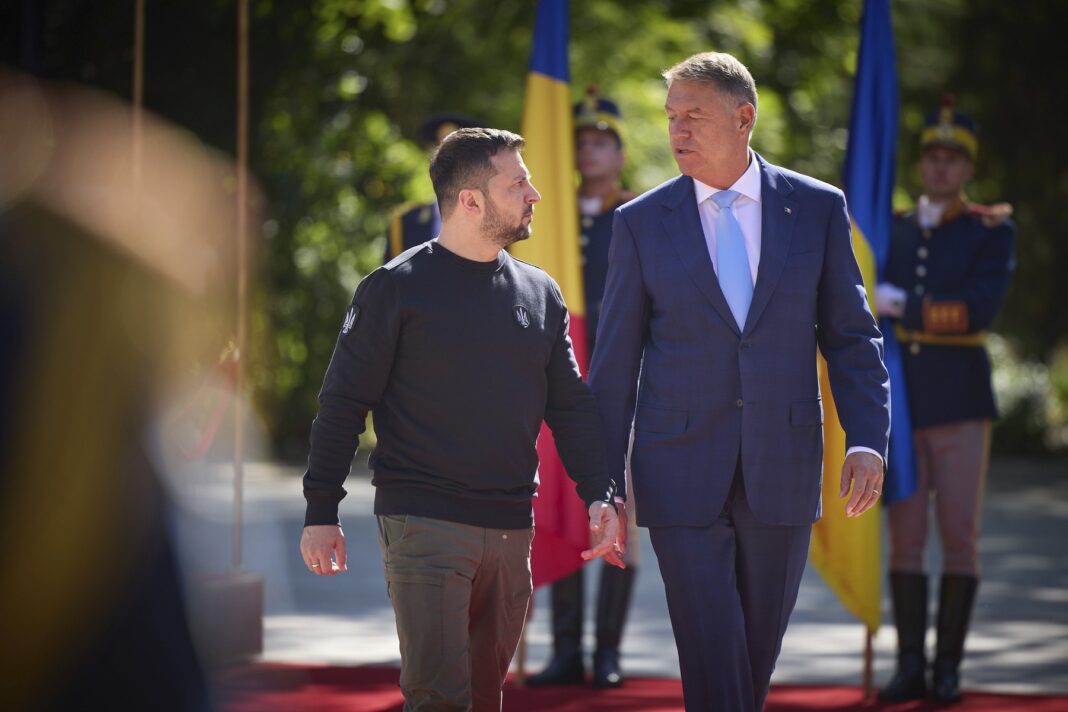 Ukrainian President Zelenskyy Visits Romania for Talks