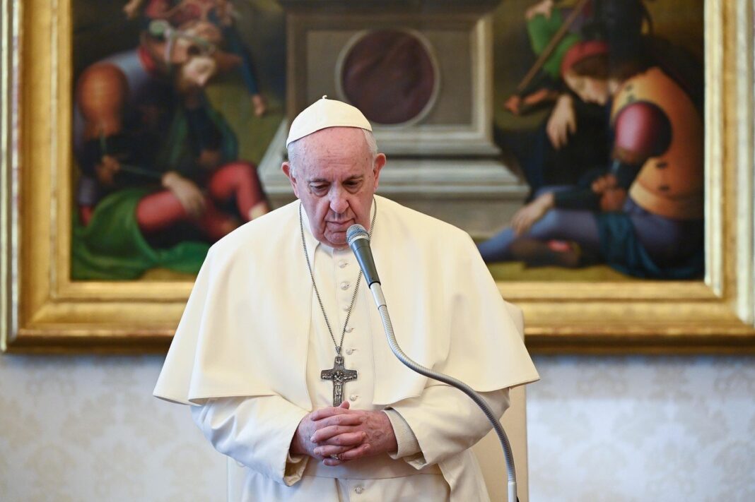 image-2021-01-27-24565727-0-papa-francisc
