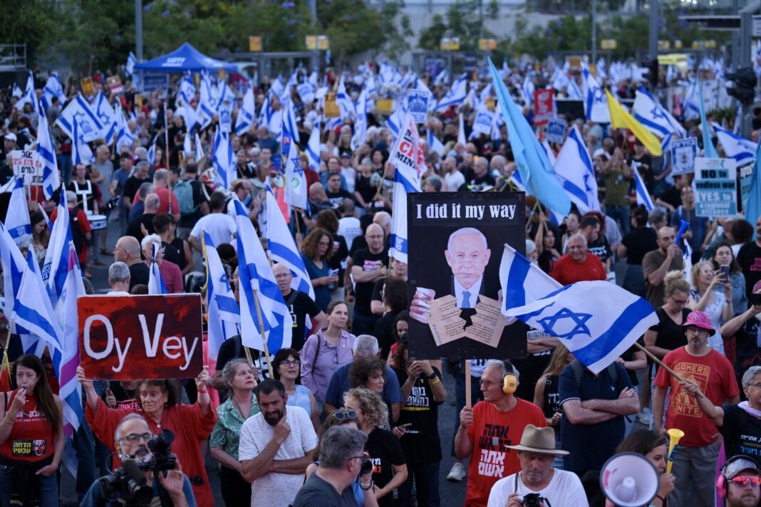 image-2024-05-25-27163283-0-protest-tel-aviv-25-mai-2024-oamenii-cer-demisia-guvernului-premierului-benjamin-netanyahu-recuperarea-ostaticilor-din-fasia-gaza
