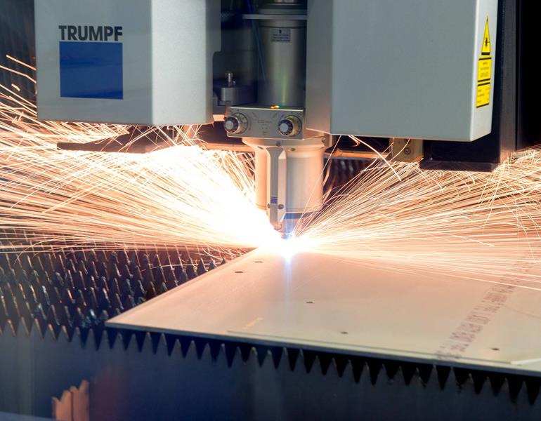 debitare cu laser