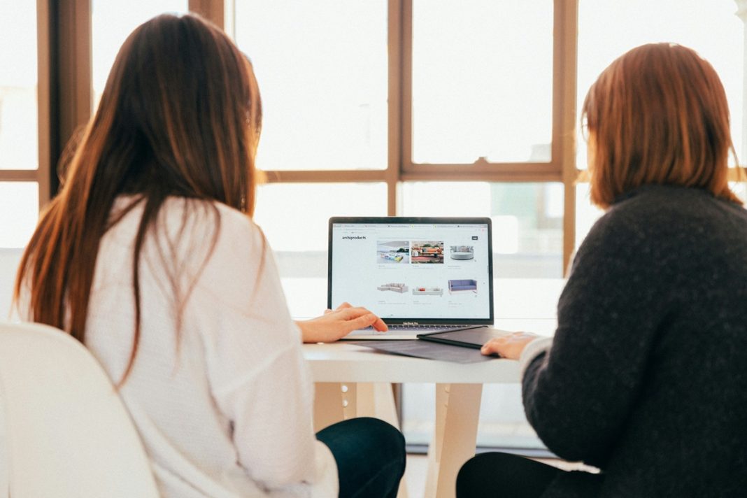 Importanța tehnologiei în era informatică- Gadget-uri educative esențiale pentru dezvoltarea copilul tău Importanța tehnologiei în era informatică- Gadget-uri educative esențiale pentru dezvoltarea copilul tău