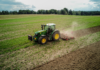 Problemele reale ale anvelopelor de tractor: ce spun fermierii din Europa și de ce contează mai mult decât pare