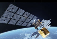 Pentagon Funds Development of Spacecraft Designed to Capture and Deorbit Dead Satellites
